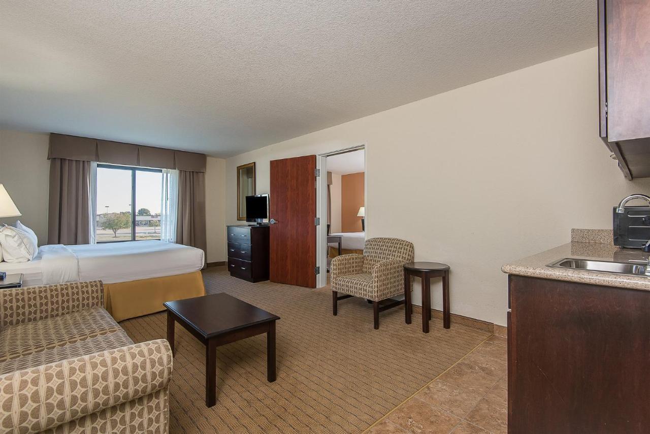 Holiday Inn Express And Suites Lafayette East By Ihg Eksteriør billede