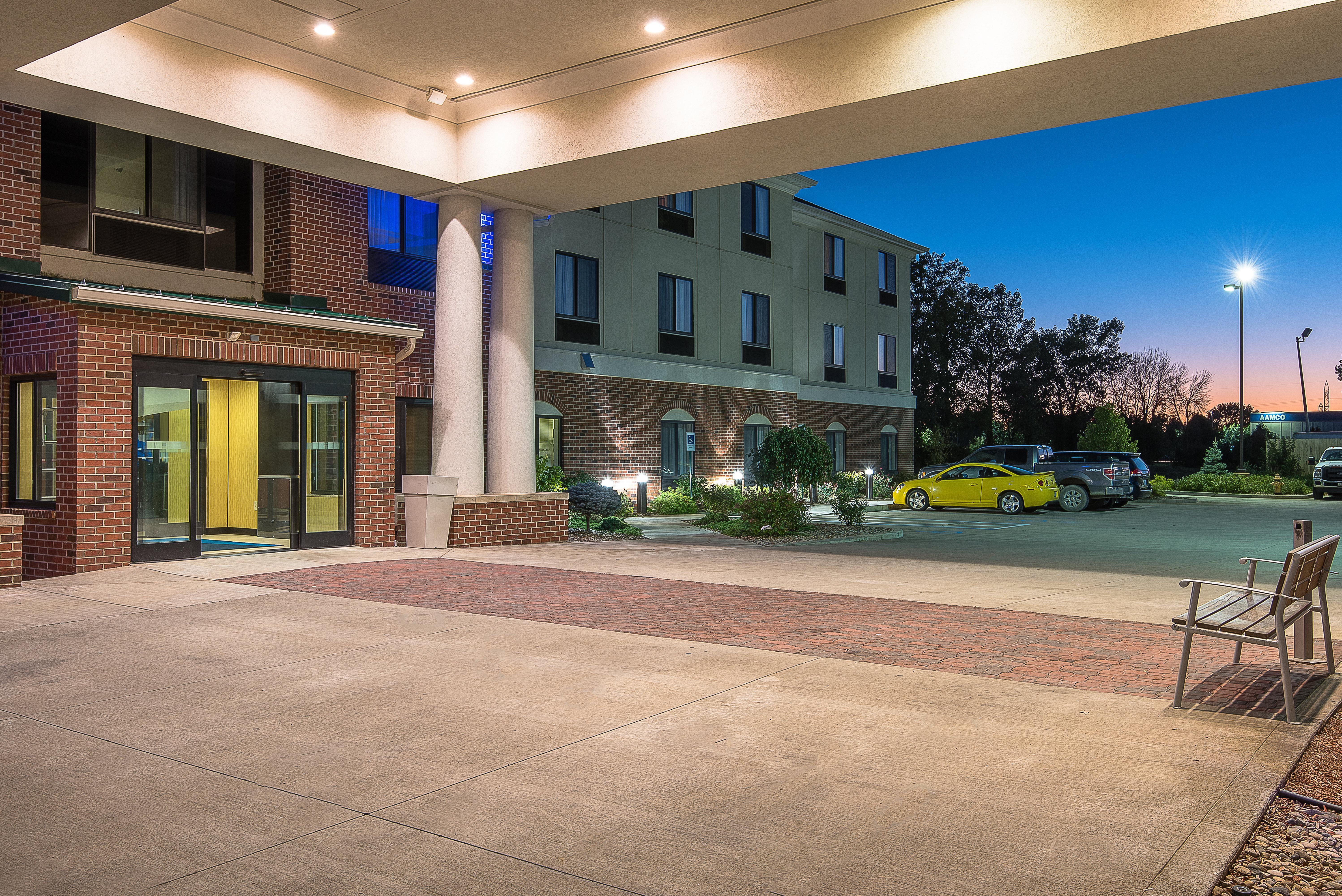 Holiday Inn Express And Suites Lafayette East By Ihg Eksteriør billede